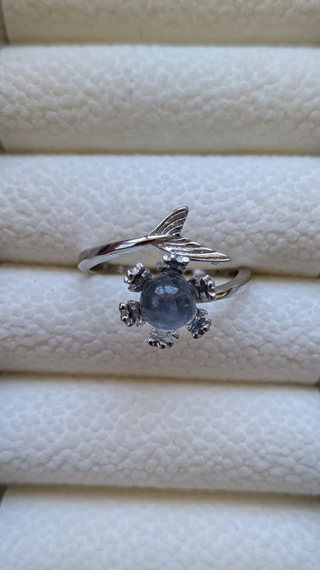 Labradorite Siren