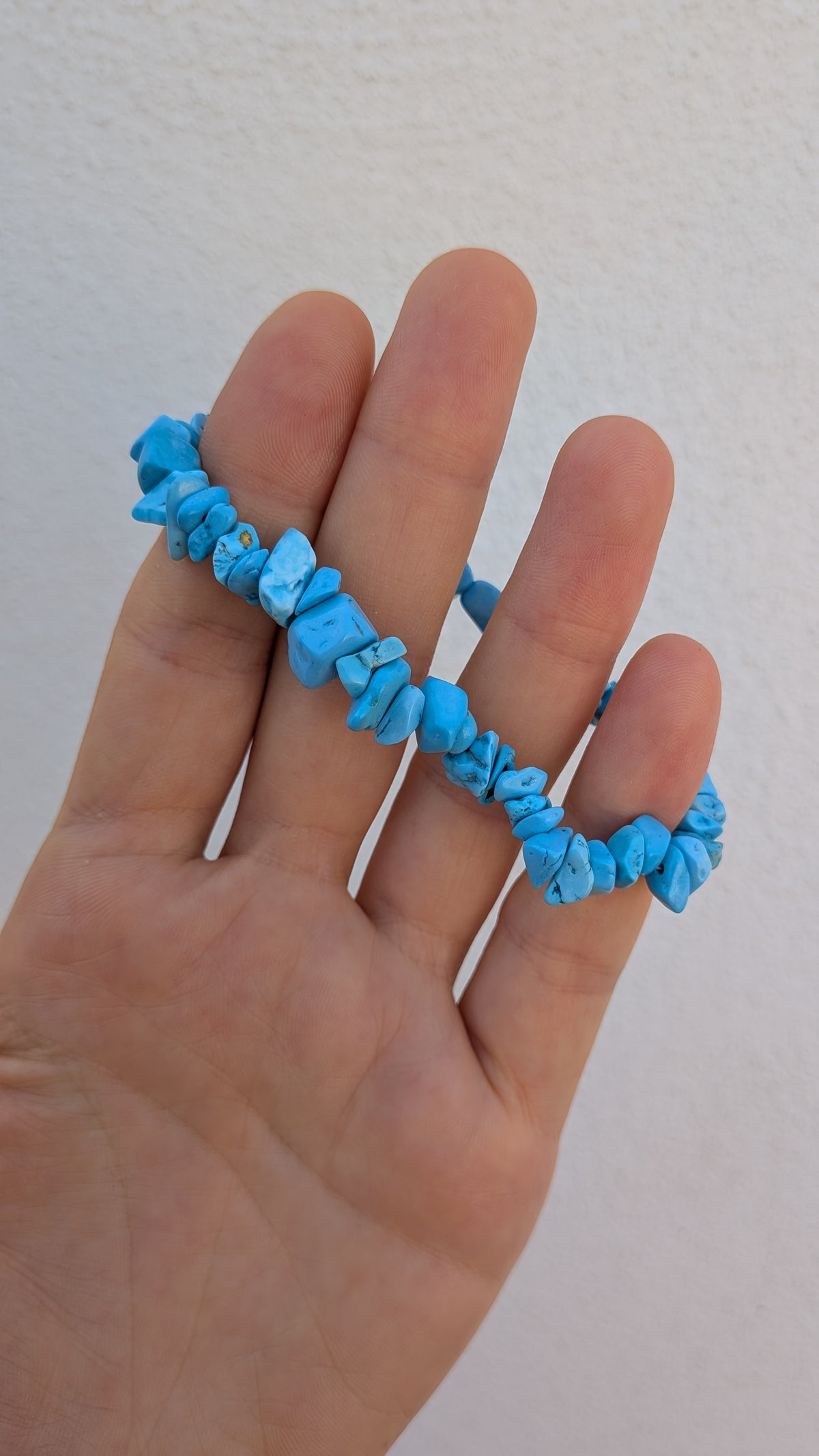 Howlite azzurra in chips